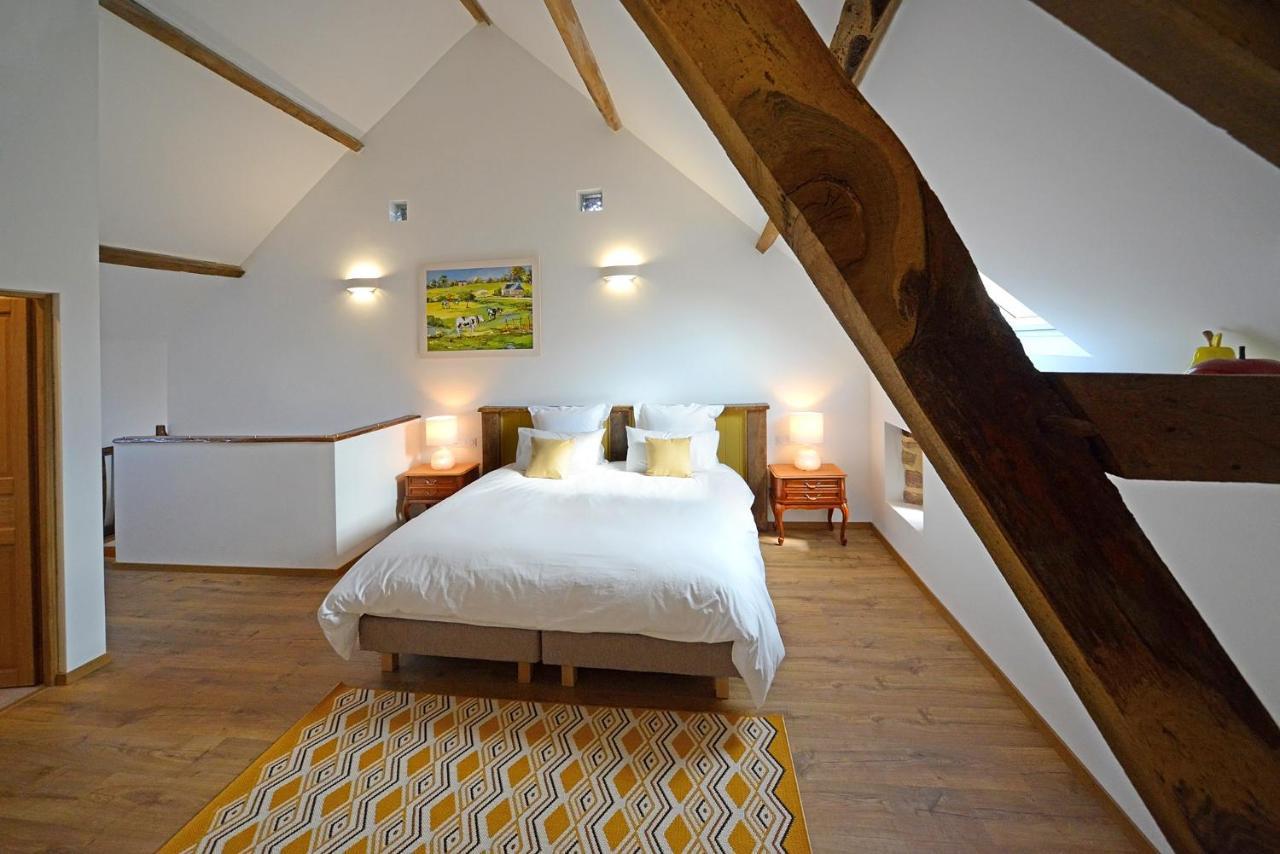 Вилла La Martiniere Saint-Aubin-Fosse-Louvain Экстерьер фото