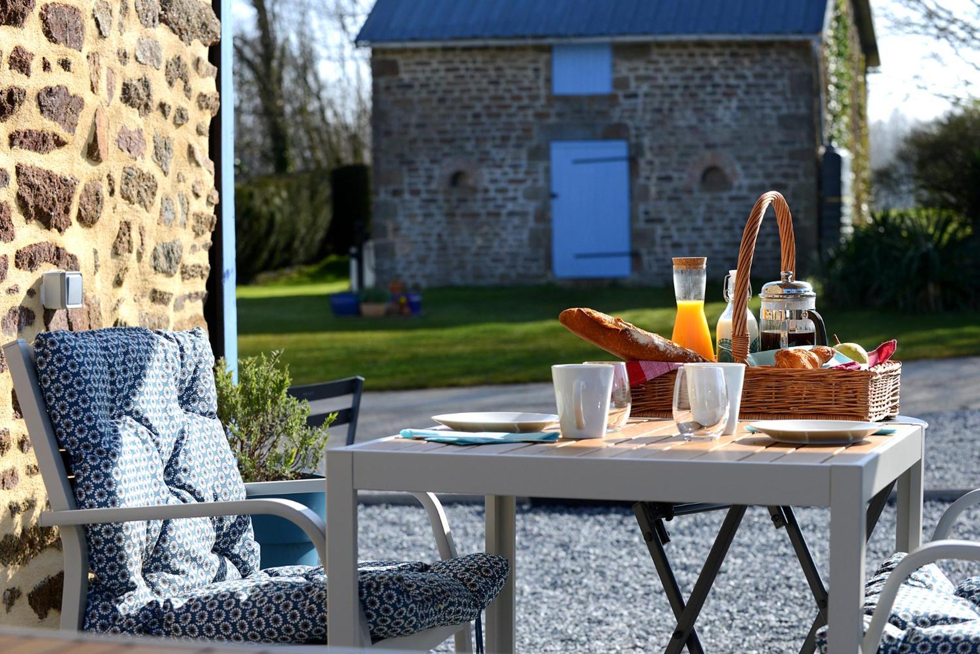 Вилла La Martiniere Saint-Aubin-Fosse-Louvain Экстерьер фото